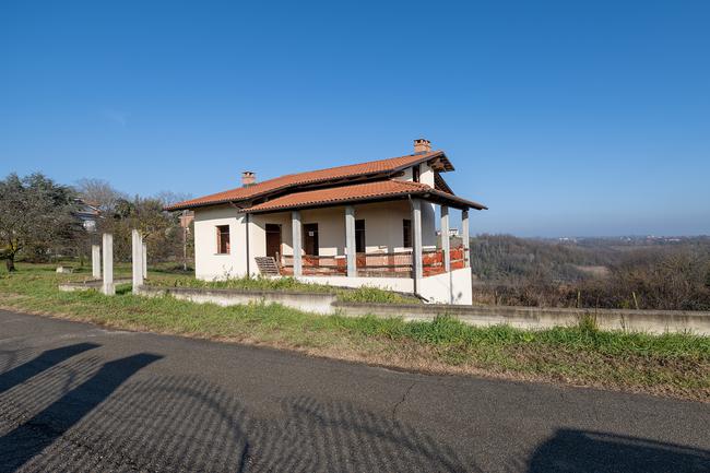 Land for sale in Asti region