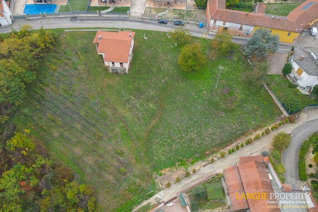 Land for sale in Asti region