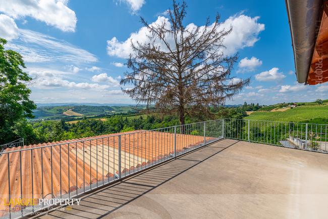 SOLD!! Country home with view over vineyards and the Alps