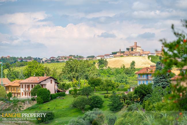SOLD!! Country home with view over vineyards and the Alps