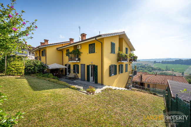 2 bedroom apartment in Barolo area