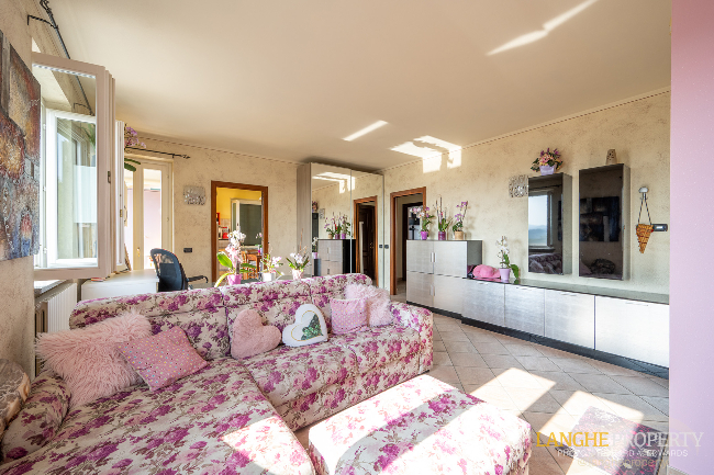 2 bedroom apartment in Barolo area