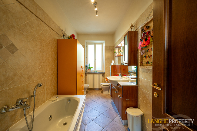 2 bedroom apartment in Barolo area
