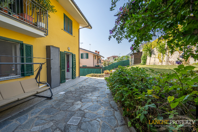 2 bedroom apartment in Barolo area