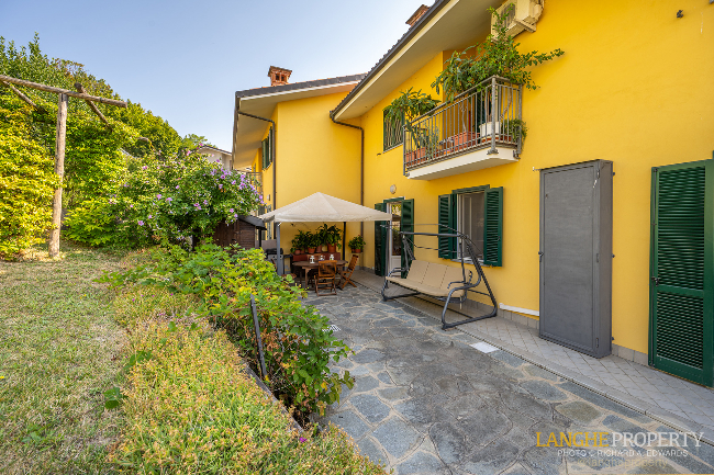 2 bedroom apartment in Barolo area