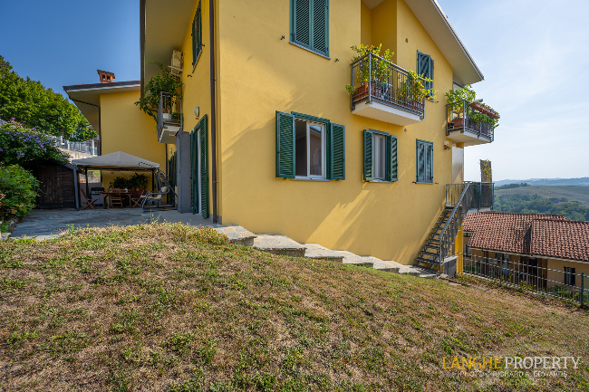 2 bedroom apartment in Barolo area