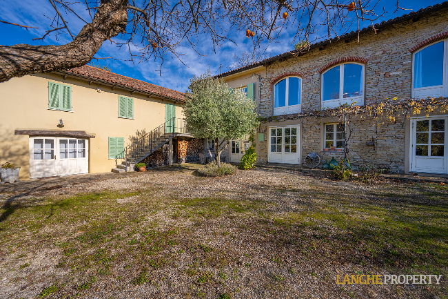 Piedmont Langhe stone farmhouse for sale in wine area, Italy