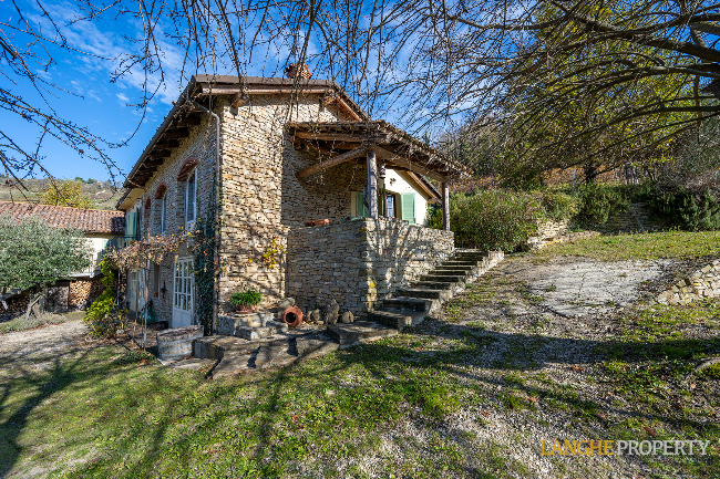 Piedmont Langhe stone farmhouse for sale in wine area, Italy