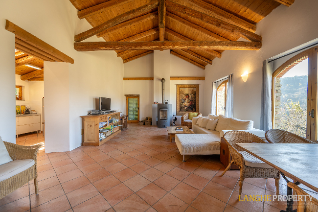 Piedmont Langhe stone farmhouse for sale in wine area, Italy