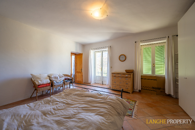 Piedmont Langhe stone farmhouse for sale in wine area, Italy