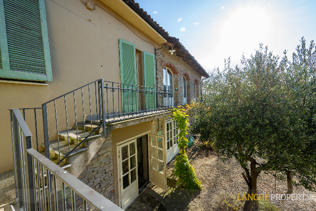 Piedmont Langhe stone farmhouse for sale in wine area, Italy