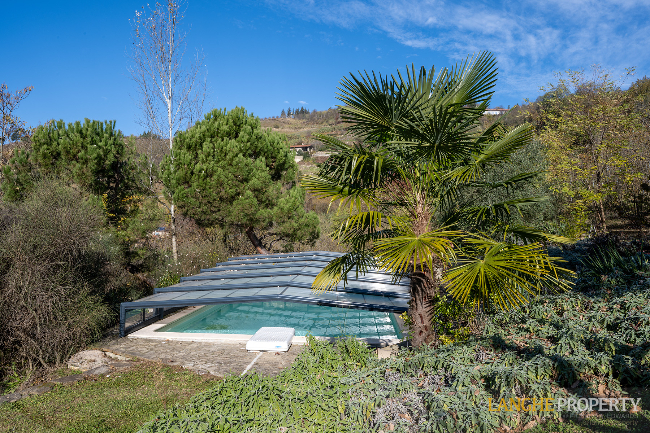 Piedmont Langhe stone farmhouse for sale in wine area, Italy